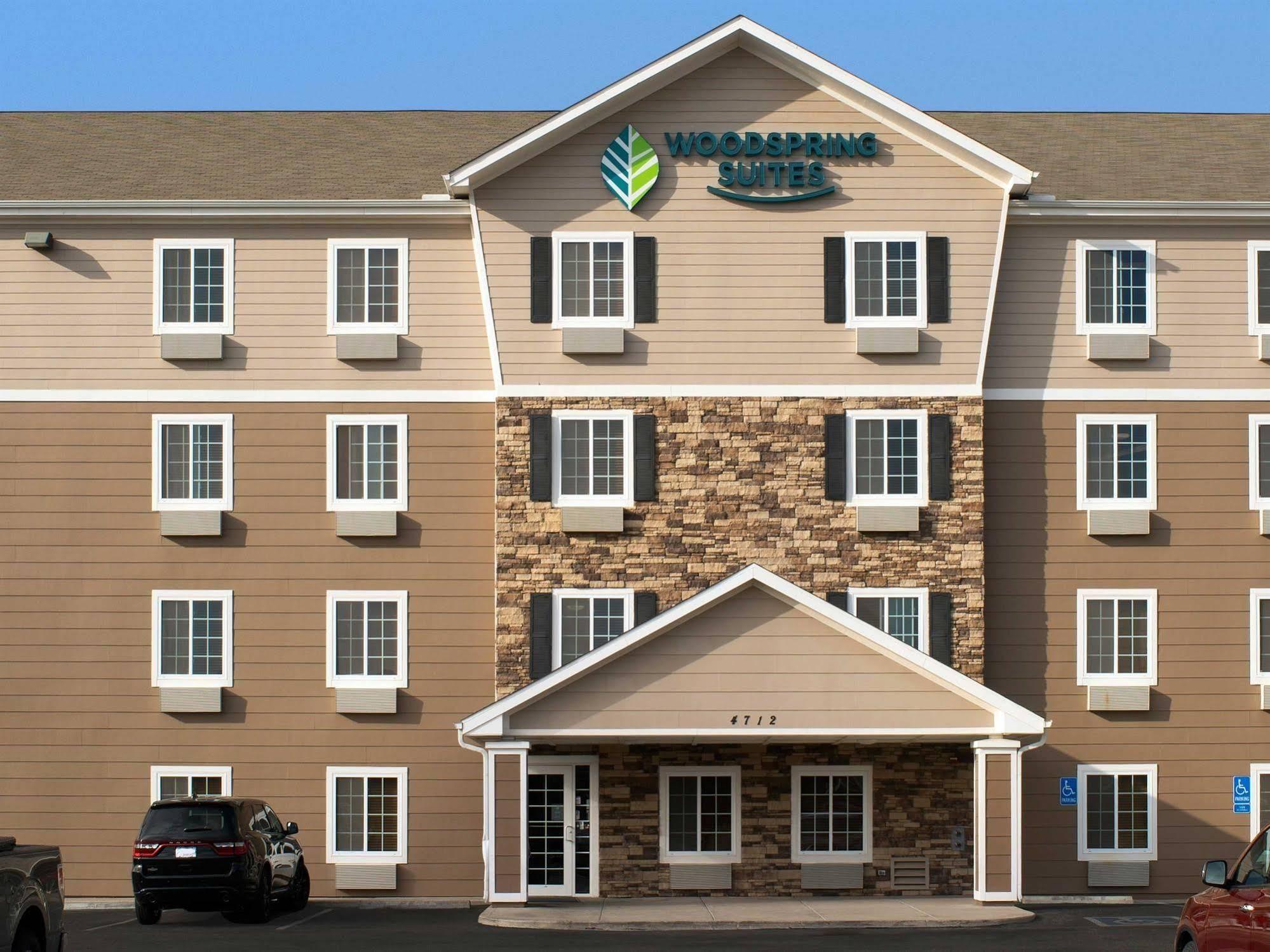 Woodspring Suites Midland Exteriér fotografie