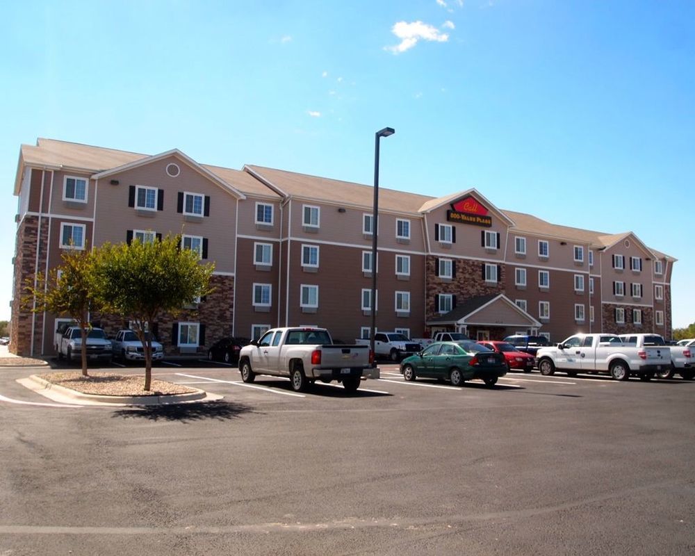 Woodspring Suites Midland Exteriér fotografie
