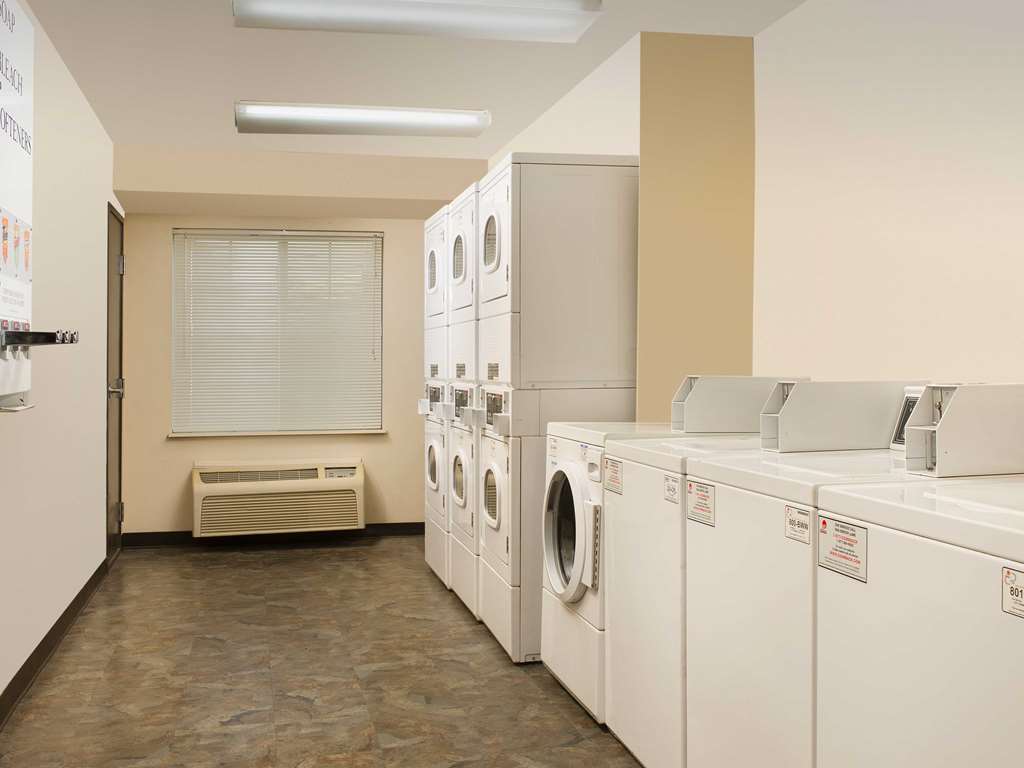 Woodspring Suites Midland Zařízení fotografie