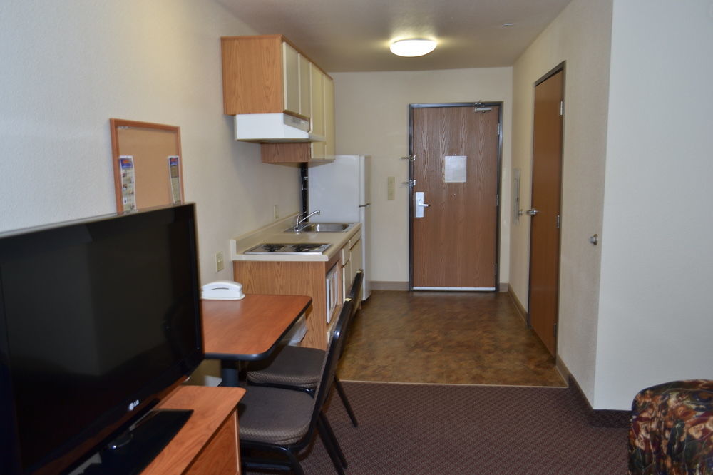 Woodspring Suites Midland Exteriér fotografie