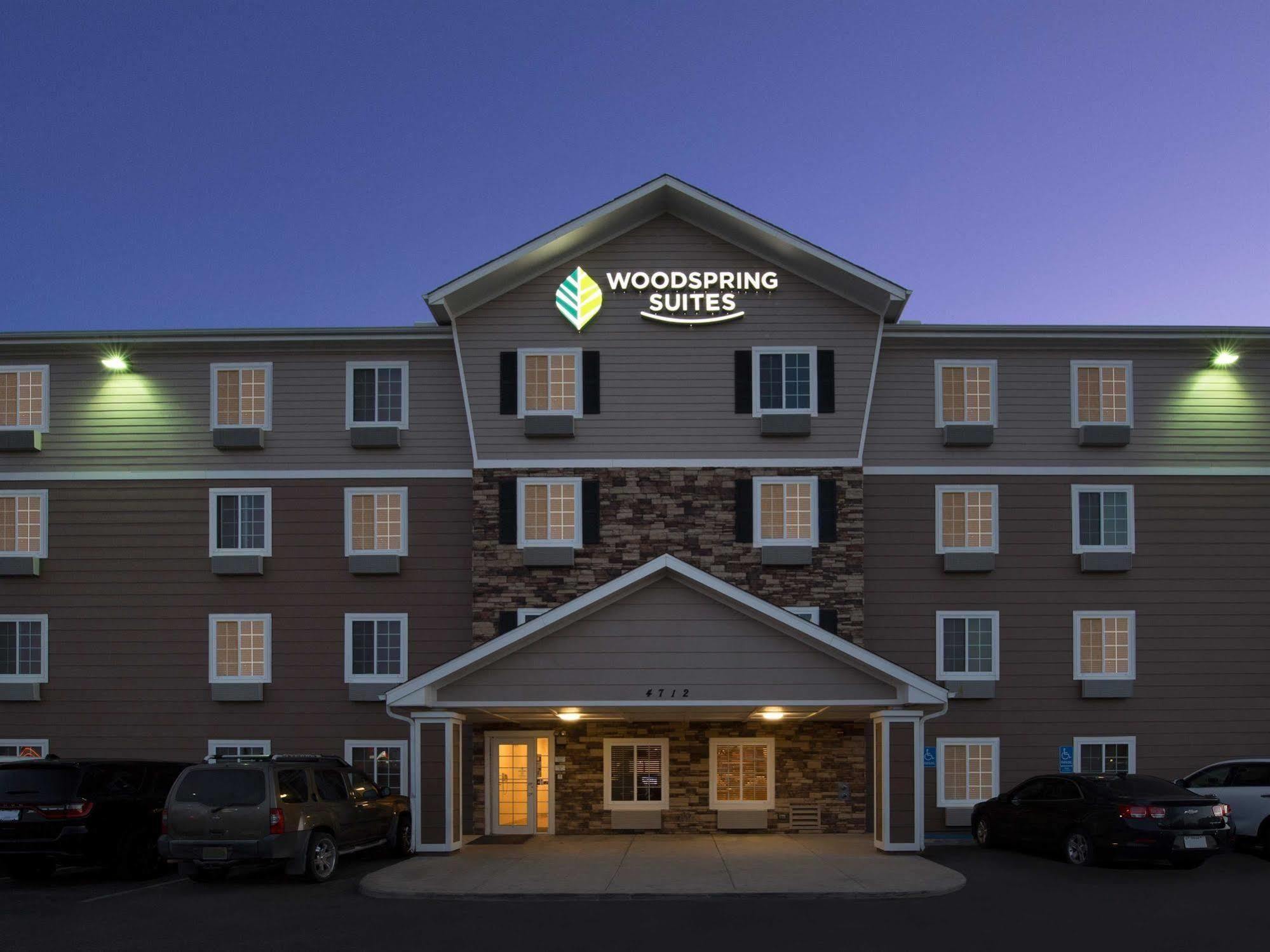 Woodspring Suites Midland Exteriér fotografie